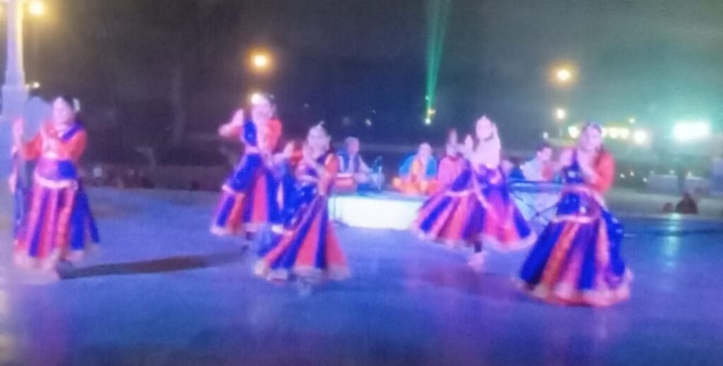Kanpur Nagar: Hanuman Chalisa and Bhajan evening organized at J.K. Temple.